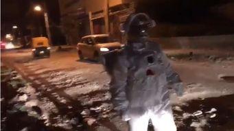 月球宇航员爆料了吗视频,揭秘神秘月球爆料视频背后的真相  第1张